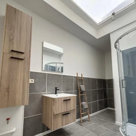 Charbex 2 Bruxelles-charleroi-airport * شارلروا